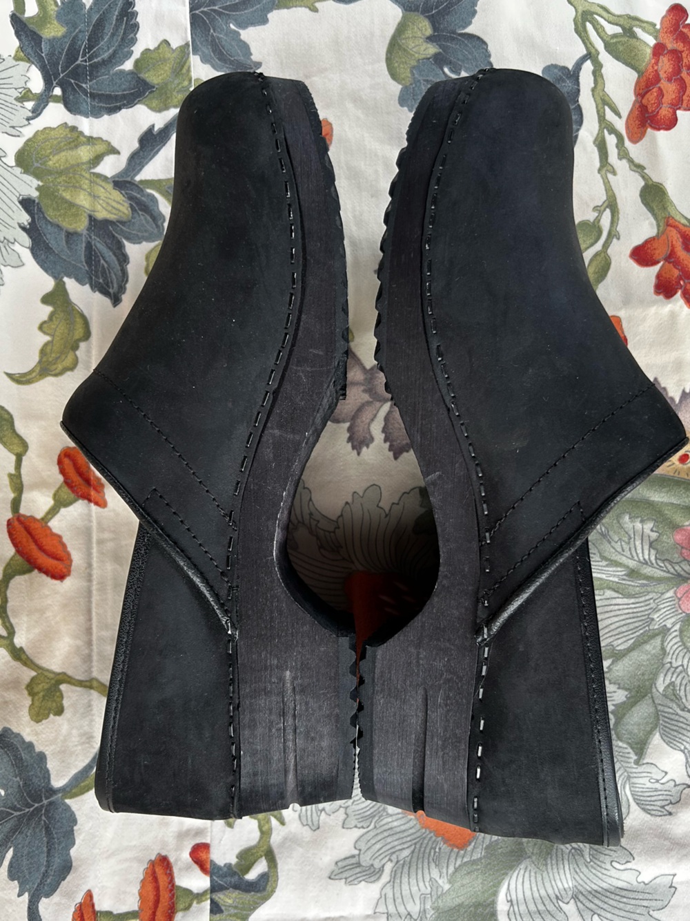 Sanita Leather Closed Leather Clogs - Picture 3 of 10